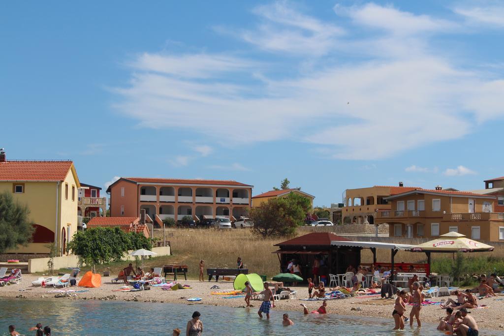 Apartmani Dragicevic Vir Exterior photo